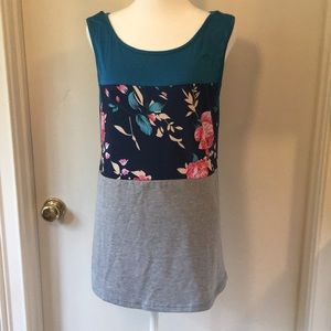 Tickled Teal Sleeveless Top Size M